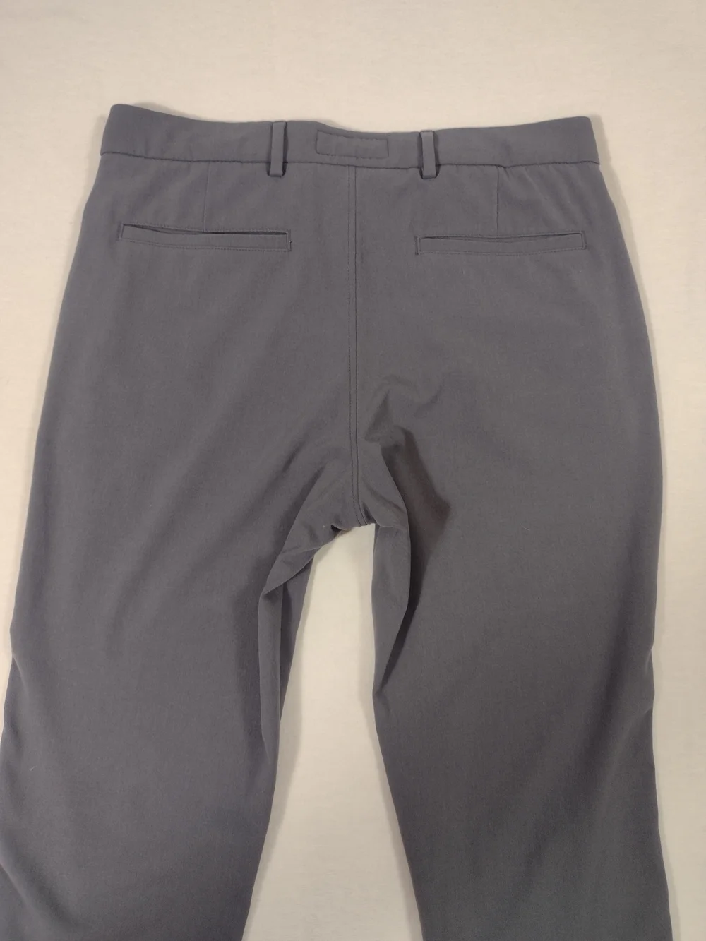 Abercrombie & Fitch Gray Flat Front Relaxed Straight Trouser Ankle Length